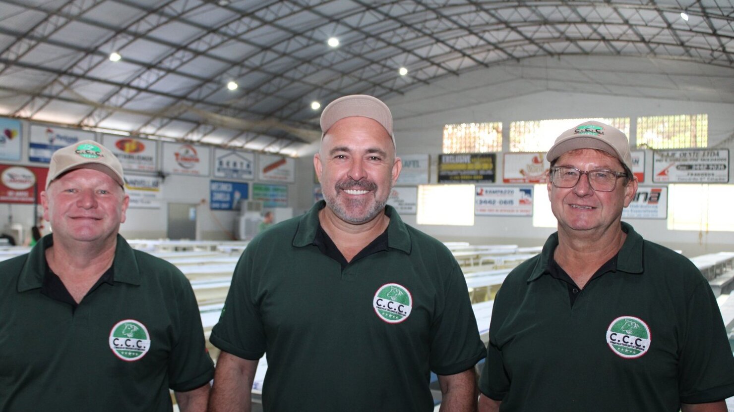 O Almo�o de Carne de Cordeiro contou com presen�a em massa da comunidade de Conc�rdia e tamb�m de toda a regi�o. - Fotos: Raphaella Pigatto e Lu�s Longhini